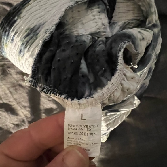 Amazon shorts - Picture 3 of 3